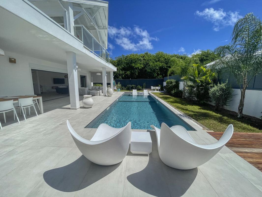 5 Location villa piscine accès plage Saint François Guadeloupe_piscine